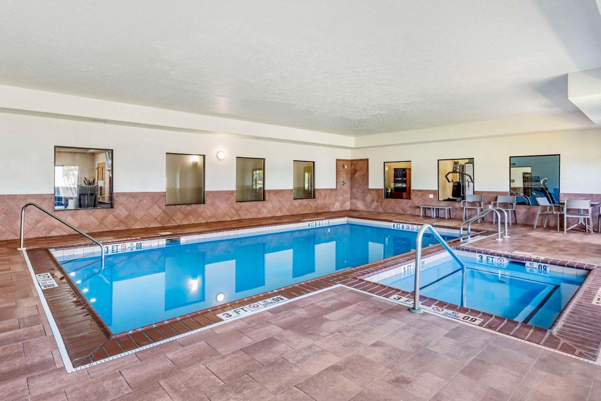 Comfort Suites Merrillville Near Us 30 Exteriör bild